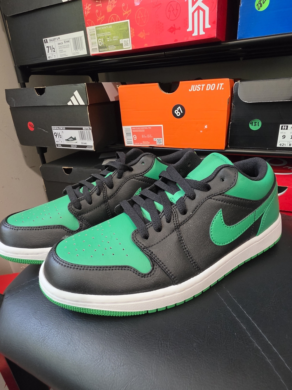 Air Jordan 1 Low 'Black Lucky Green